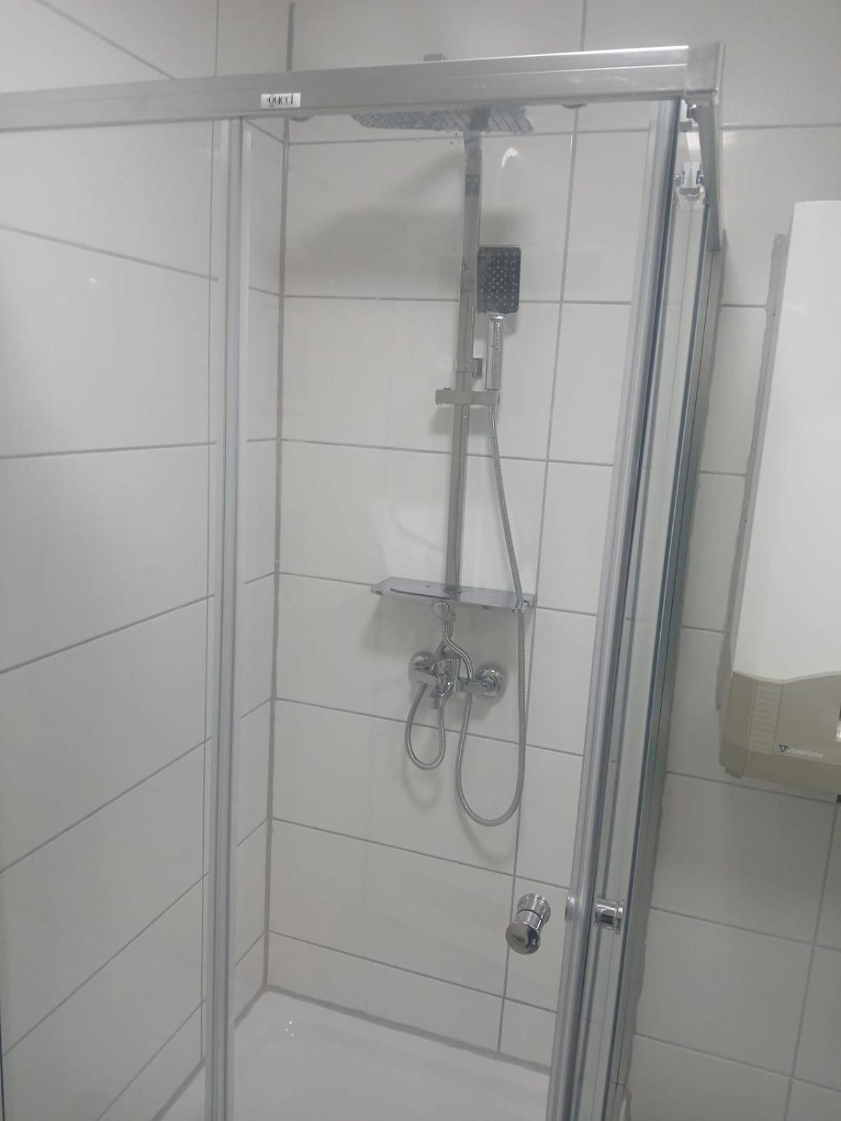 Wohnung Mit Neuem Bad Und Kueche Gelsenkirchen Exteriér fotografie